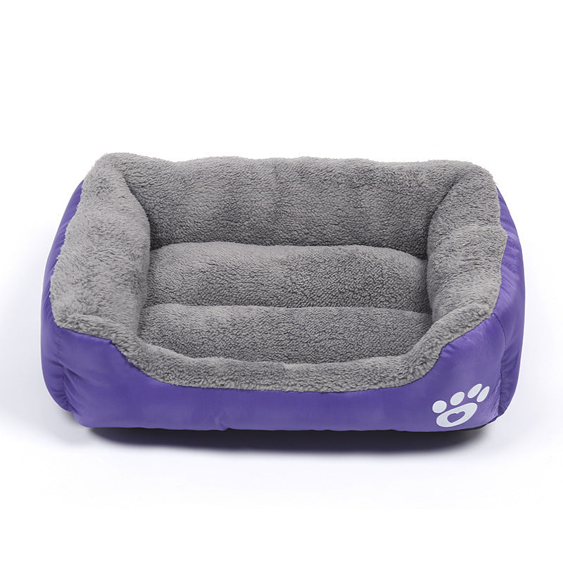 Soft Fleece Pet Bed – Waterproof Base, Machine-Washable, Sizes S–3XL